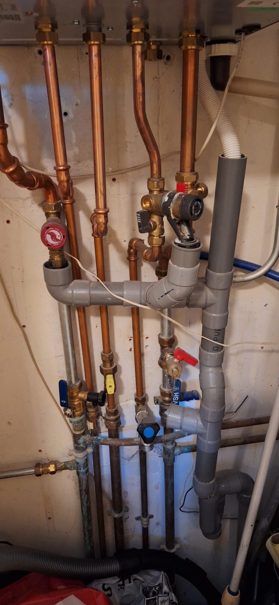 Leidingwerk en binneninstallatie stadsverwarming