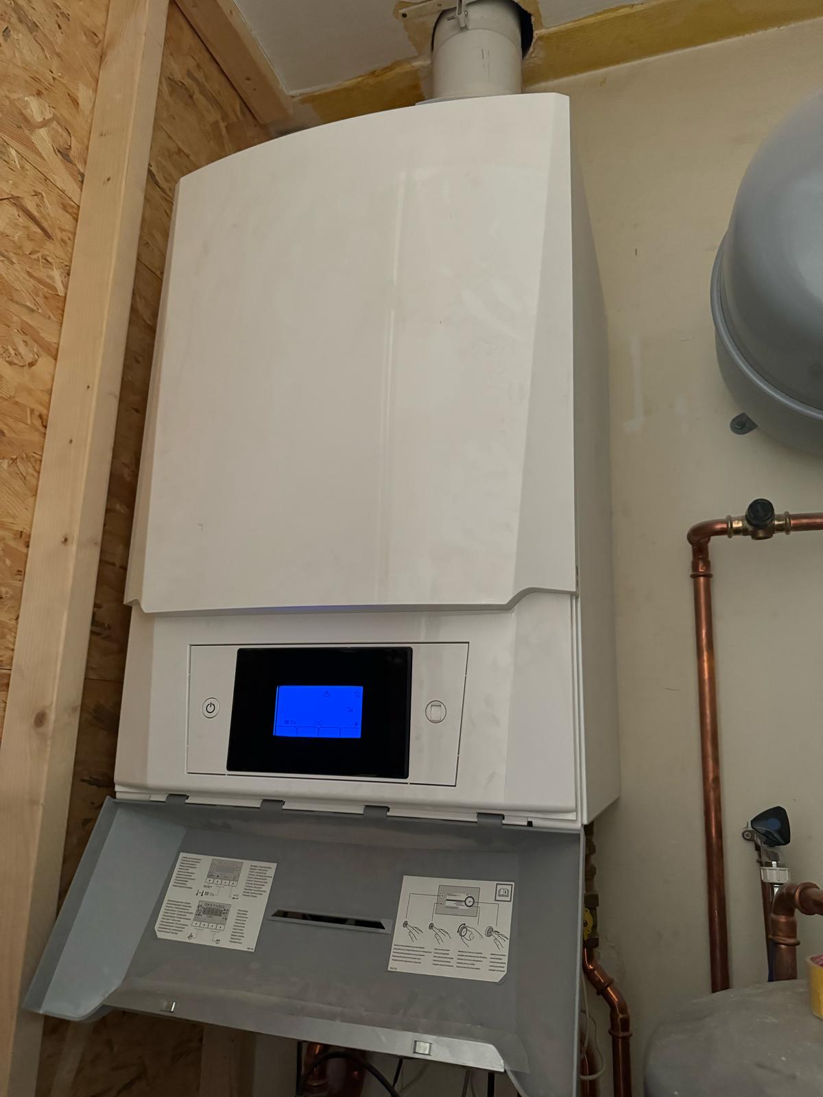 CV monteur aan het werk in Rotterdam